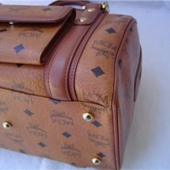 AUTHENTIC MCM COGNAC SIGNATURE LEATHER SMALL SATCHEL WITH KEYCHAIN EUC - Picture 6 of 16